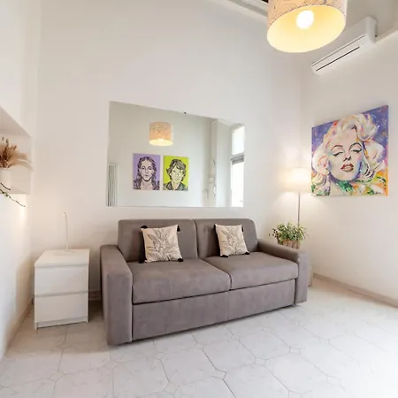 Marbo House كومو